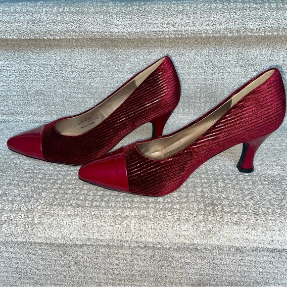 NWOB Bellini Zesty Pump Maroon Red Velvet Metallic Thin Stripe Pointed Toe Pumps - Picture 2 of 9